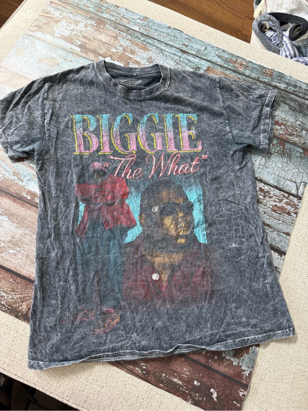 Women's Short Sleeve Graphic Tee - Washed Black 'Biggie' Print size small
